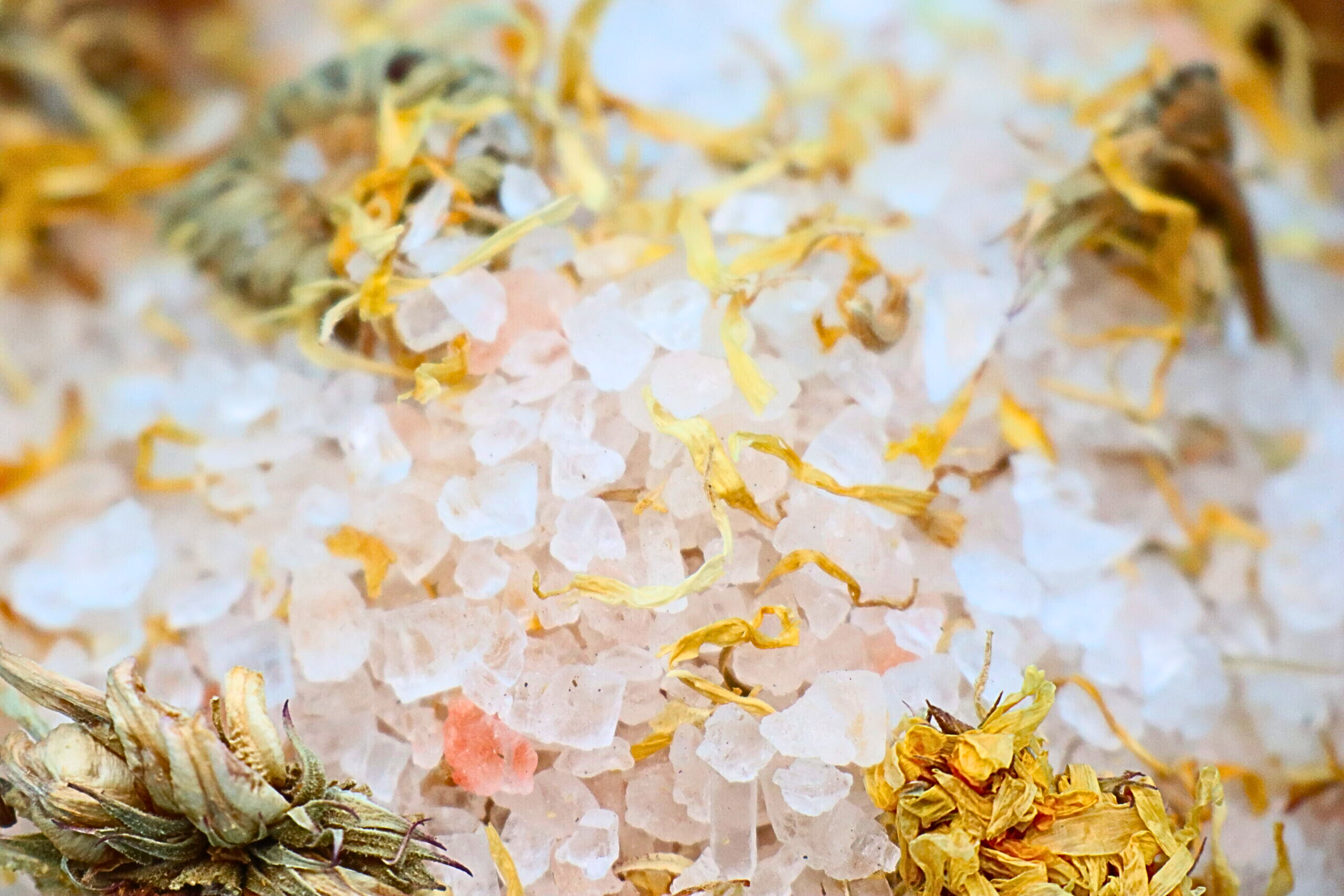 Badesalz mit Ringelblüten Badesalz mit Ringelblüten – Bild 4